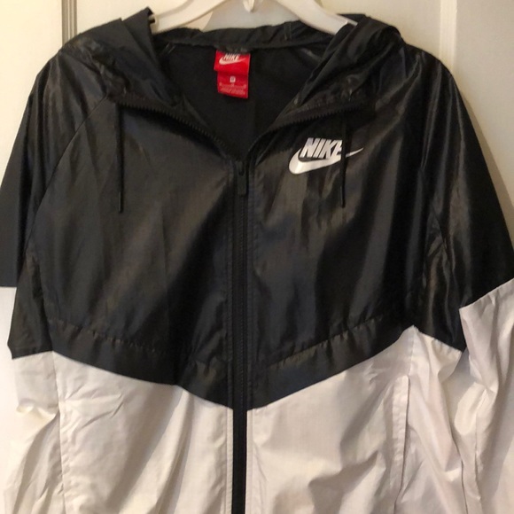 Nike black and white windbreaker size medium - Picture 2 of 4